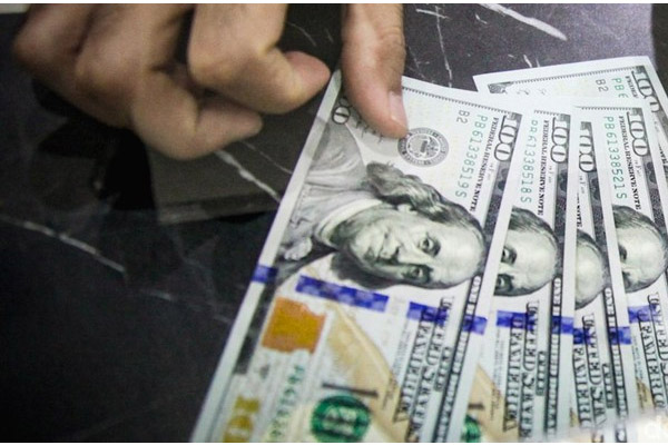 Dolar AS Lengser dari Rp 16.000